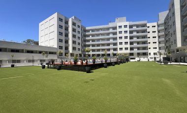 Departamento en complejo Canning Center Canning