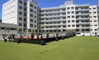 Departamento en complejo Canning Center Canning