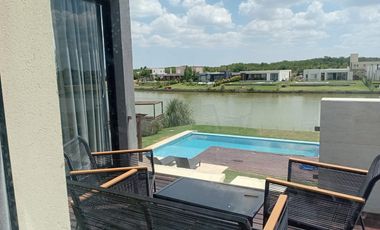 VENTA CASA 4 DORMITORIOS SALIDA A LA LAGUNA SAN SEBASTIAN PILAR OPORTUNIDAD DE INVERSION