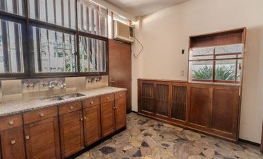 B° BOMBAL - CASA MULTIFUNCIONAL EN VENTA-4 Dormitorios-4 Baños - Ascensor- Piscina