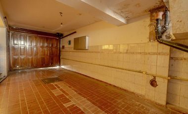 B° BOMBAL - CASA MULTIFUNCIONAL EN VENTA-4 Dormitorios-4 Baños - Ascensor- Piscina