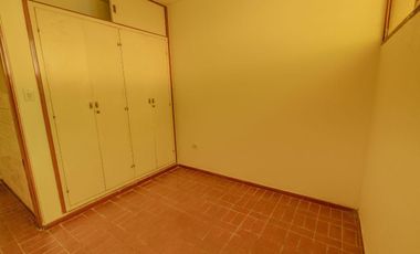 B° BOMBAL - CASA MULTIFUNCIONAL EN VENTA-4 Dormitorios-4 Baños - Ascensor- Piscina