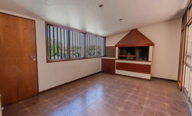 B° BOMBAL - CASA MULTIFUNCIONAL EN VENTA-4 Dormitorios-4 Baños - Ascensor- Piscina