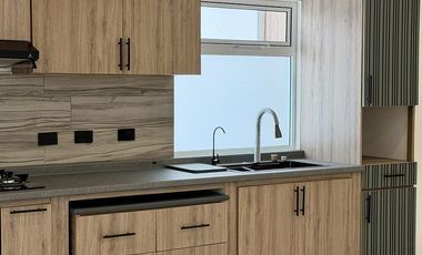 Casa en venta en Coatepec – Diseño vanguardista, habitación en PB y Roof garden