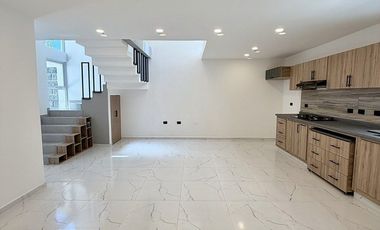Casa en venta en Coatepec – Diseño vanguardista, habitación en PB y Roof garden
