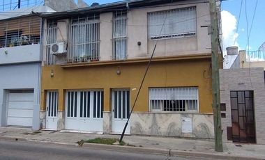 Venta - Casa en Planta Alta en Barrio Echesortu