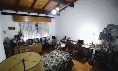 Venta - Casa en Planta Alta en Barrio Echesortu