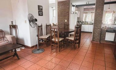 Venta - Casa en Planta Alta en Barrio Echesortu