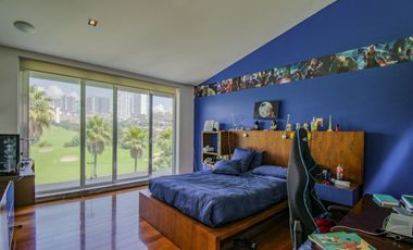 RESIDENCIA CON JARDIN EN VENTA EN BOSQUE REAL