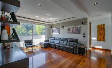 RESIDENCIA CON JARDIN EN VENTA EN BOSQUE REAL