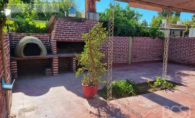 Casa en Barrio Centro Empleado de Comercio