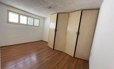 Excelente Casa en Condominio en Venta, En La Parte Baja de Las Aguilas