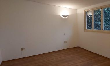 Excelente Casa en Condominio en Venta, En La Parte Baja de Las Aguilas