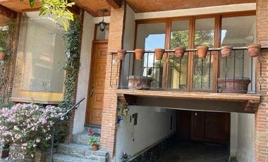 Excelente Casa en Condominio en Venta, En La Parte Baja de Las Aguilas