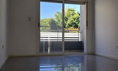 Impecable 2 Ambientes con Patio – San Martín Centro – Excelente Ubicación