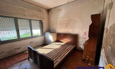 Casa venta Adrogué 2 ambientes