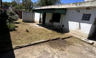 Casa venta Adrogué 2 ambientes