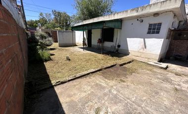 Casa venta Adrogué 2 ambientes