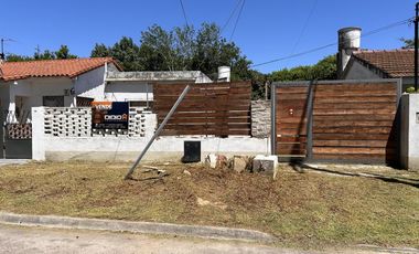 Casa venta Adrogué 2 ambientes