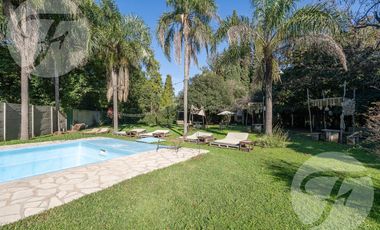Hotel con vivienda en venta sobre lote propio en esquina, San Pedro – Inversión turística