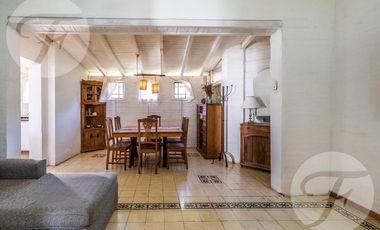 Hotel con vivienda en venta sobre lote propio en esquina, San Pedro – Inversión turística