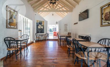 Hotel con vivienda en venta sobre lote propio en esquina, San Pedro – Inversión turística