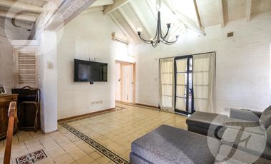 Hotel con vivienda en venta sobre lote propio en esquina, San Pedro – Inversión turística