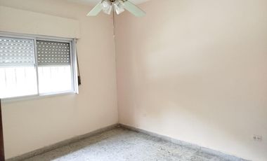 Casa en Venta 8 Ambientes con PH Independiente en Campana