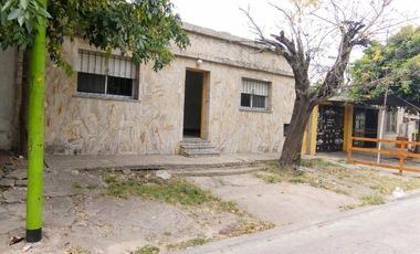 Casa en Venta 8 Ambientes con PH Independiente en Campana