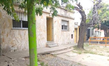 Casa en Venta 8 Ambientes con PH Independiente en Campana