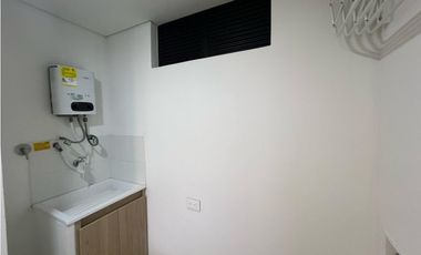 EN ARRIENDO APARTAESTUDIO EN PALMAS COUNTRY CLUB EL POBLADO