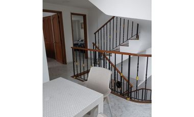 Venta de casa de 4 pisos  en cielo mar conjunto villas del viento