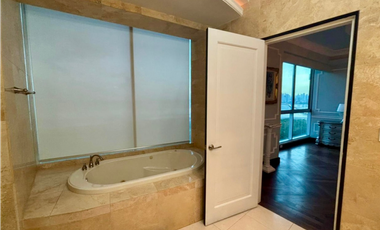 Se Vende Apartamento en Ocean One, Costa del Este