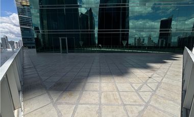 REVOLUTION F&F TOWER TORNILLO / MEZZANINE / TERRAZA / OFICINA 1122M