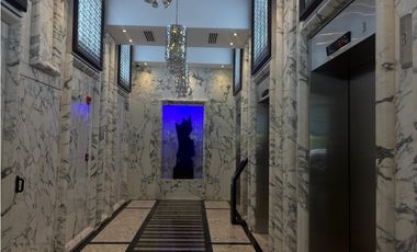 OFICINA EN EL TORNILLO PANAMA  REVOLUTION F&F TOWER 1,122M