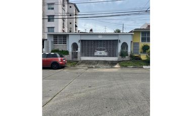 CASA EN VENTA ALTOS DE SANTA MARIA