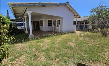 Venta/Alquiler de casa en Brisas de Guayacanes, Chitré