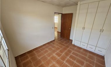 Venta/Alquiler de casa en Brisas de Guayacanes, Chitré