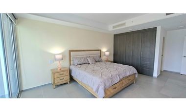 SE ALQUILA EN PH YACHT CLUB - AVENIDA BALBOA - AMOBLADO