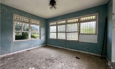 Se Vende Duplex Completo, Gran Oportunidad en Brazos Heights, Colón