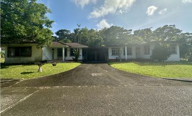 Se Vende Duplex Completo, Gran Oportunidad en Brazos Heights, Colón