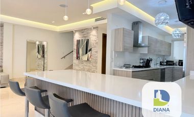 Venta de casa en Santa María