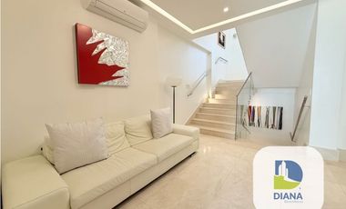 Venta de casa en Santa María