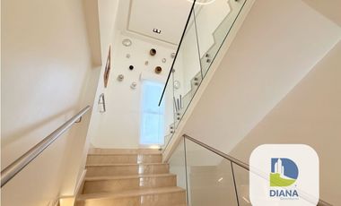 Venta de casa en Santa María