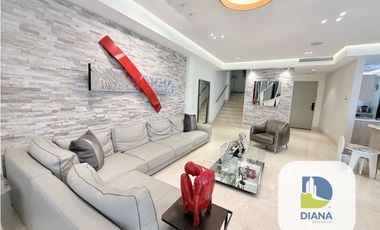 Venta de casa en Santa María
