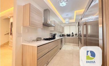 Venta de casa en Santa María