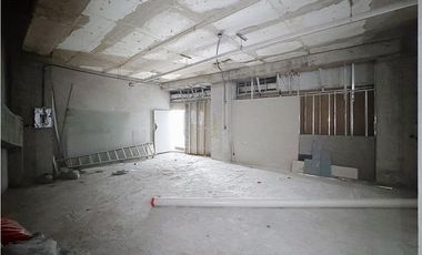 Alquiler de local comercial en Worldwide Plaza – Planta baja