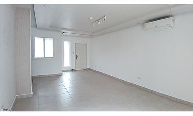 Venta casa Ph Victoria, Brisas del Golf