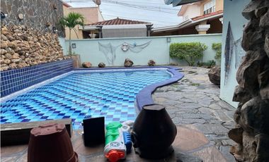 Casa en venta en Villas del Golf - Brisas del golf
