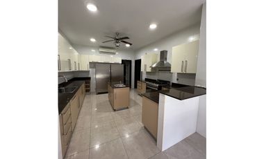 Venta de Casa en Senderos de Cruces – Clayton – SP